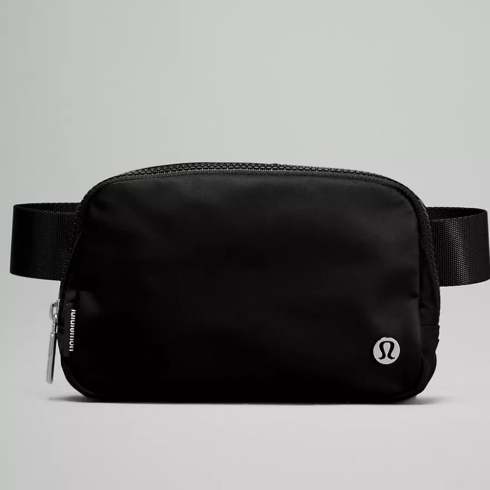 Lululemon Everywhere Belt Bag 1L